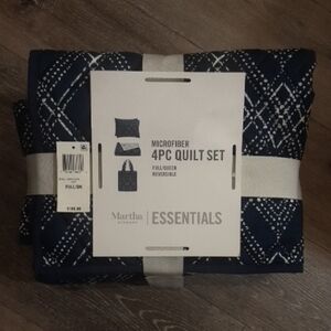 Martha Stewart Essentials Navy and White Microfiber Quilt Set